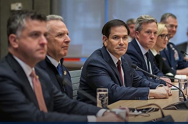 Taikos derybos Ženevoje