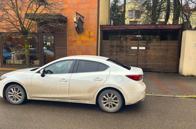 Automobilių parkavimas