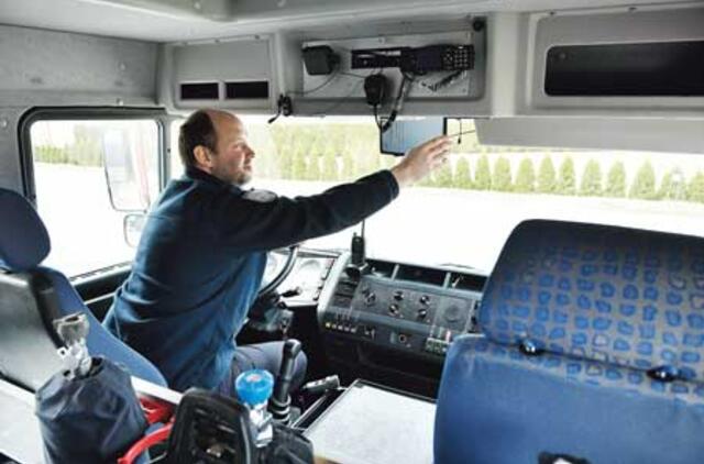 Kartenos ugniagesių komandos ugniagesys gelbėtojas Enrikas Brežinskas pasidžiaugė naujove: „Įdiegus navigacijos sistemą, pranešimai apie įvykius iškart atsiunčiami į mašinoje esančią planšetę su tikslia nuoroda, kur mums važiuoti.“