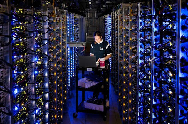 kodėl iki 2030 metų dirbtiniam intelektui kasdien reikės milijardų litrų vandens