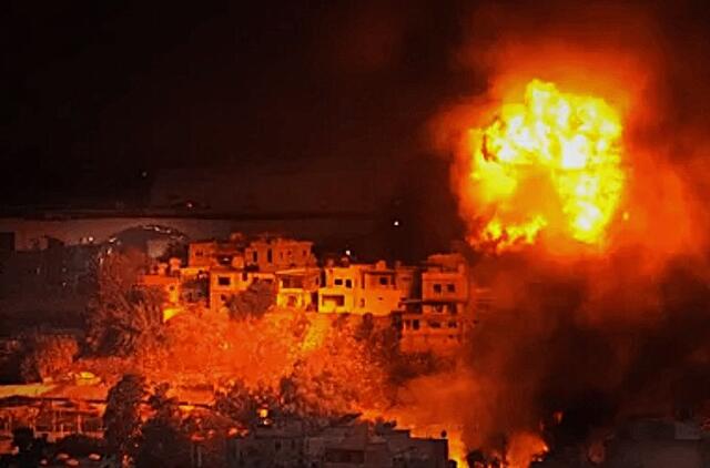 Iranas balistinėmis raketomis atakavo didžiausią pasaulio SGD gamyklą