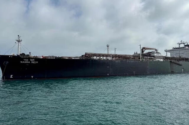 Iranas atveria Hormūzo sąsiaurį „nepriešiškiems laivams“