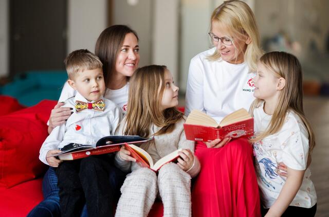 Auksinio kaspino peronas Klaipėdoje kvies susimąstyti apie gyvenimo keliones