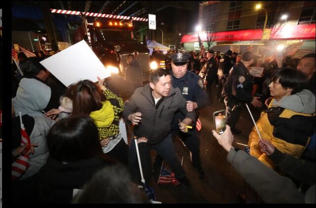 Brukline – įsiutusių gyventojų apgultis