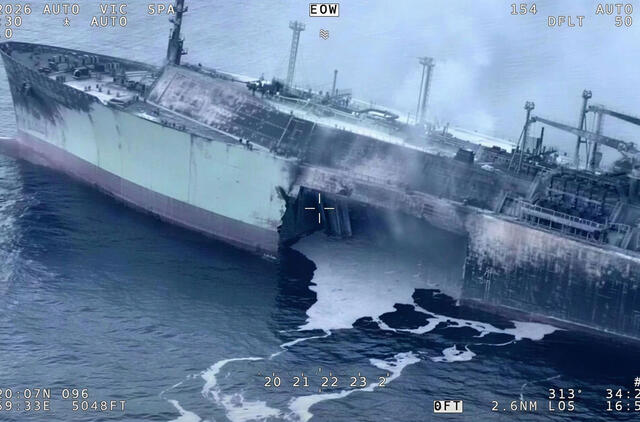 Laivą „Arctic Metagaz“ atakavo Ukrainos karinis dronas. Pranešama, kad tanklaivis nuskendo