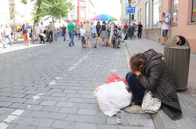 priklausomybes turintys zmones