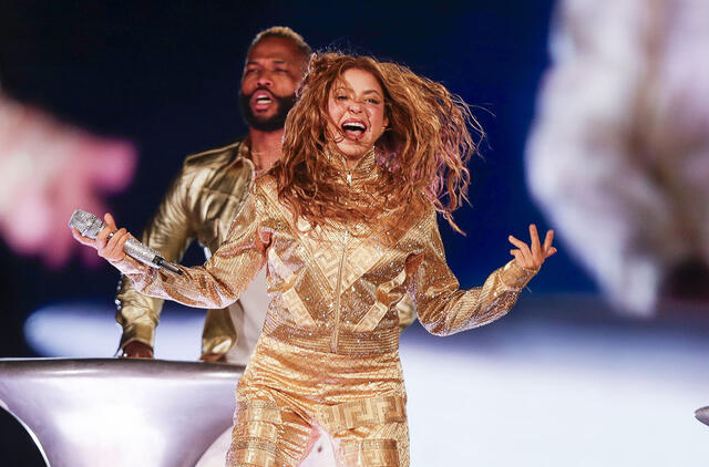 Shakira Meksikos sostinėje surengė nemokamą koncertą 