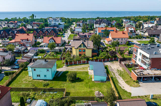 Pirmoji Melnragė, statybos, nekilnojamasis turtas