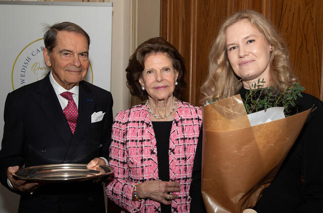 Švedijos karalienė Silvia apdovanojo slaugytoją iš Lietuvos