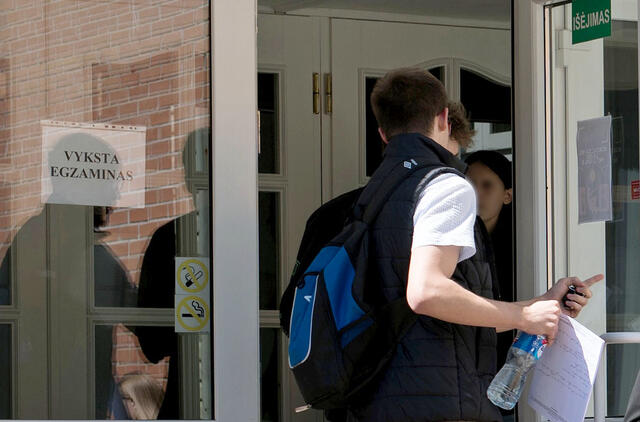 Egzaminai, mokiniai, mokykla