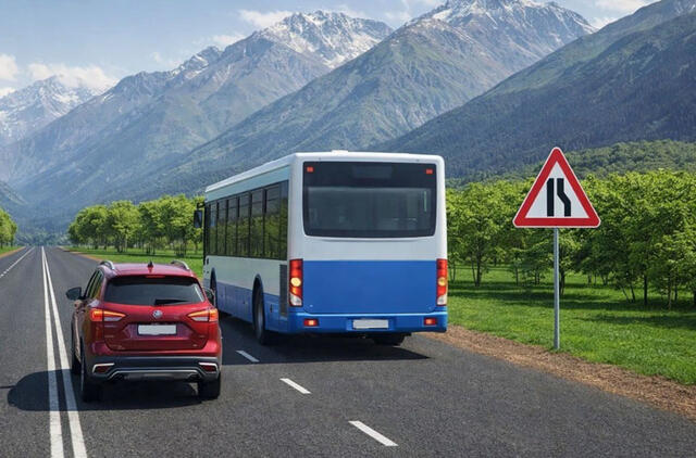 Kas turi pirmenybę jungiantis dviem eismo juostoms