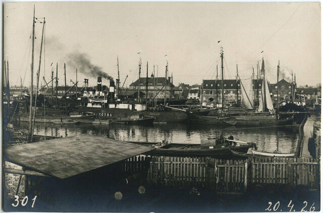 Klaipėdos uostas, tiksliau - Žiemos uosto baseinas