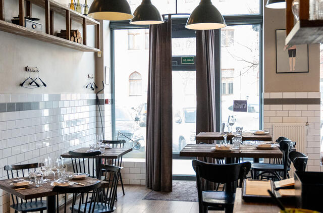 Momo grill, restoranas