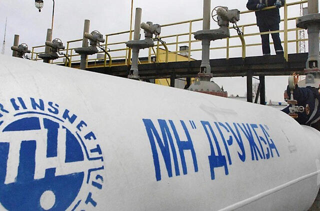 Ukraina trečiadienį atnaujins naftos tiekimą naftotiekiu „Družba“