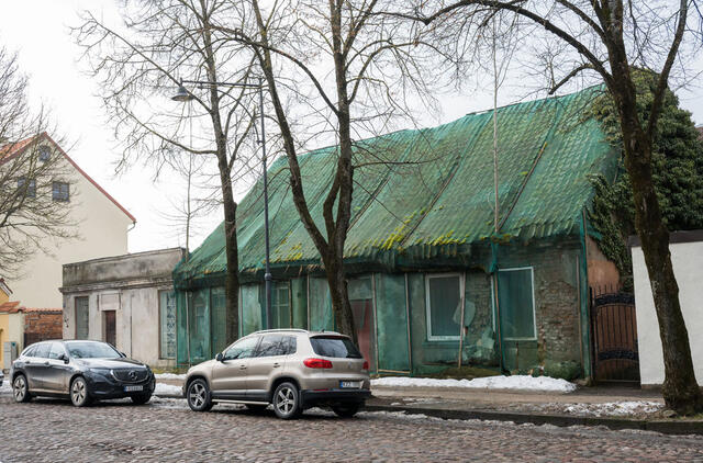 Puodžių gatvė, apleistas pastatas