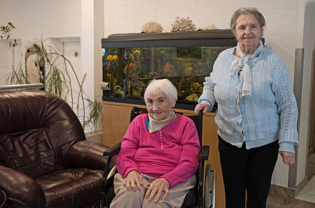 Anelė Bagdonienė ir Antanina Lekstutienė