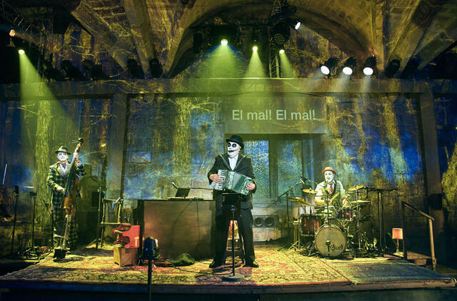 Teatras, spektaklis, scena