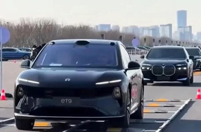 NIO ET9