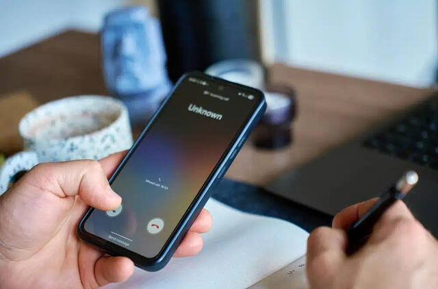 Kodėl telefonu pavojinga sakyti žodį TAIP ir kaip apsisaugoti nuo sukčių