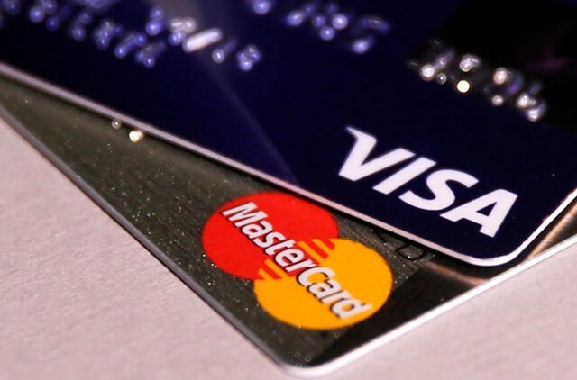 Kuboje bus sustabdyti mokėjimai kortelėmis „Visa“ ir „Mastercard“
