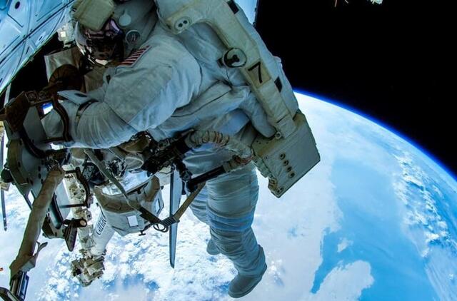 NASA ruošiasi evakuoti astronautus