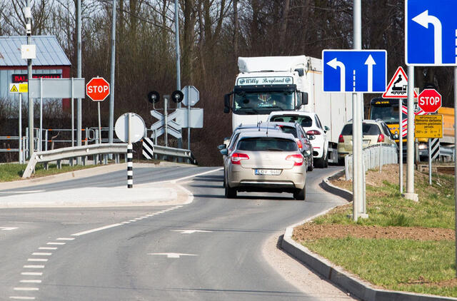 Tilžės gatvė, geležinkelio pervaža