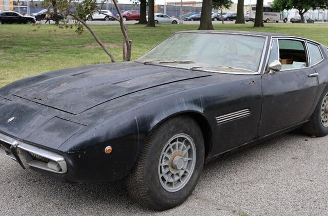 1969 metų „Maserati Ghibli“ rastas apleistas garaže 