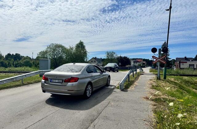 geležinkelio pervaža, automobilis