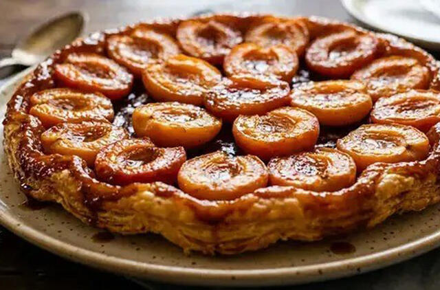 Abrikosų Tarte Tatin