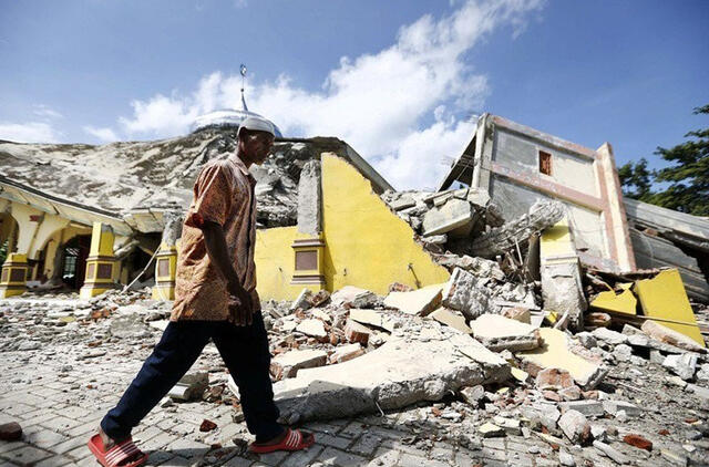 Rytų Indoneziją supurtė 6,2 balo žemės drebėjimas