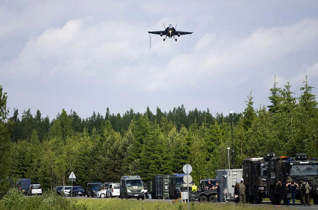 Suomijos oro pajėgų daugiafunkcis naikintuvas „F/A-18 