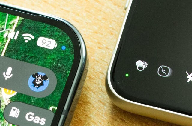 Žalias ir mėlynas taškas „Android“ ekrano kampe