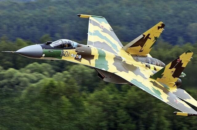 Rusijoje vienu metu prarasti du „Su-35S“: naikintuvai 